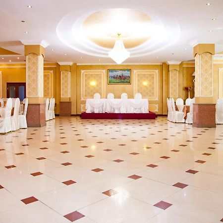 Ak Samal Hotel Karagandi Kültér fotó